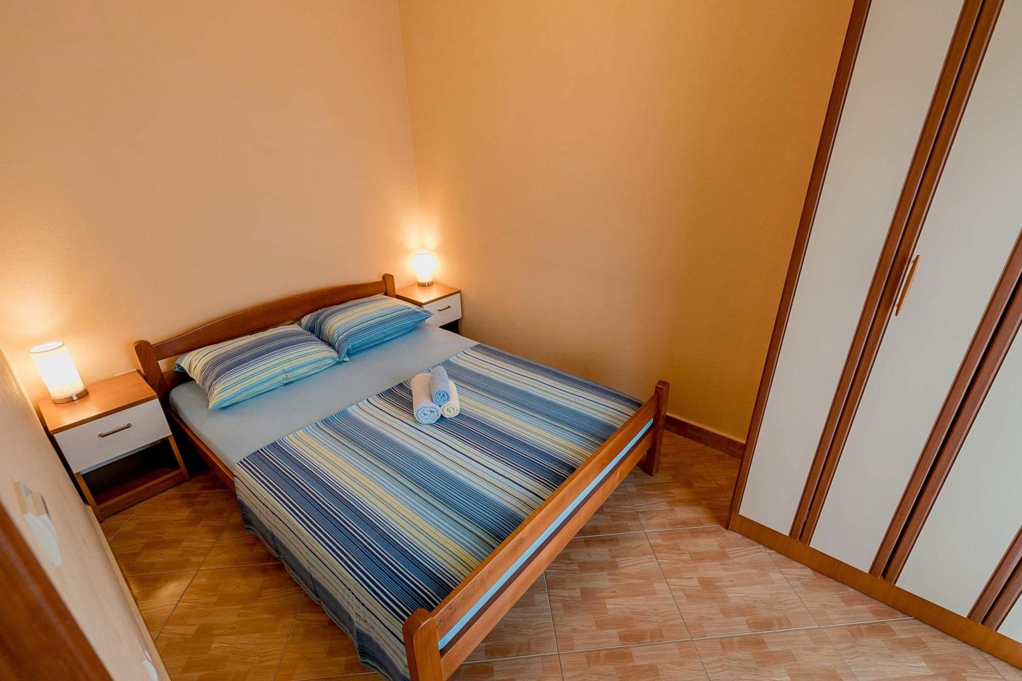 Apartments Gudelj Kamenari Exterior foto