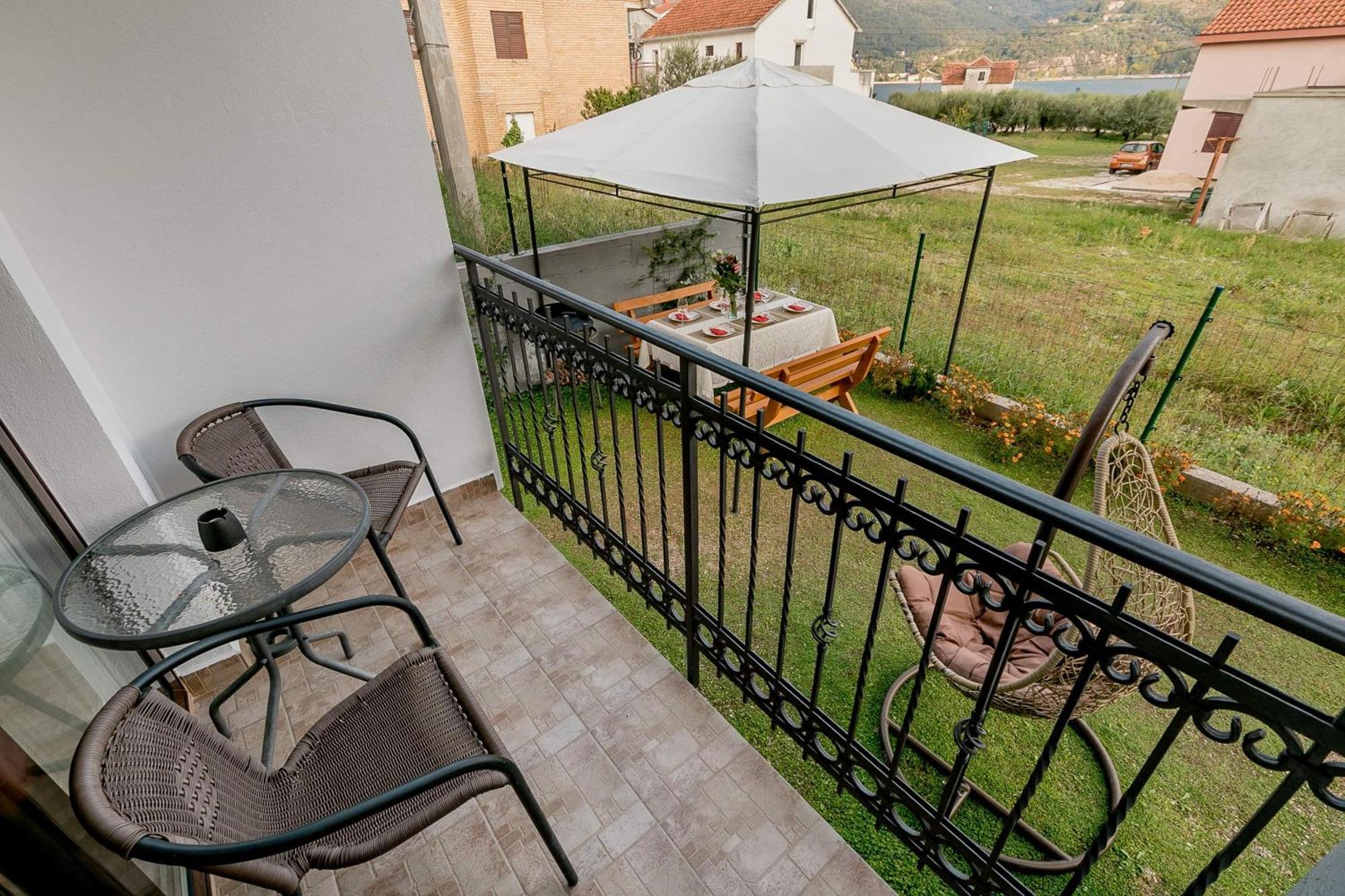 Apartments Gudelj Kamenari Exterior foto